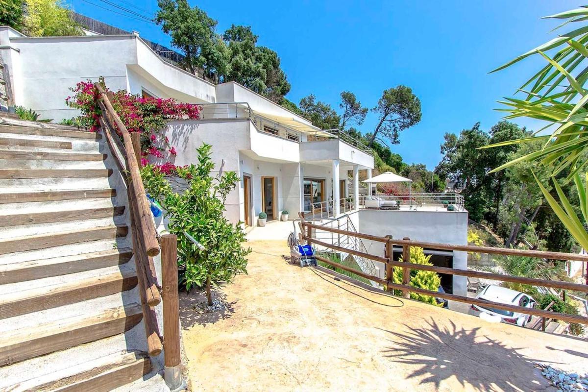 Catalunya Casas Modern Magnificence , Only A Few Km To The Beach! Sant Cebrià de Vallalta Dış mekan fotoğraf